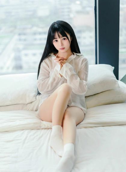 欧美明星上下车走光_BD英语在线视频观看